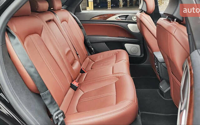 Чорний Лінкольн MKZ, об'ємом двигуна 2 л та пробігом 80 тис. км за 19500 $, фото 17 на Automoto.ua