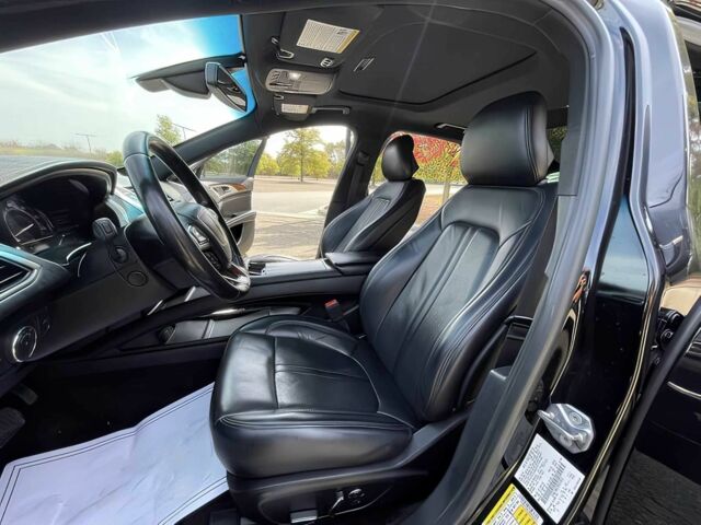 Черный Линкольн МКЗ, объемом двигателя 2 л и пробегом 30 тыс. км за 10200 $, фото 8 на Automoto.ua