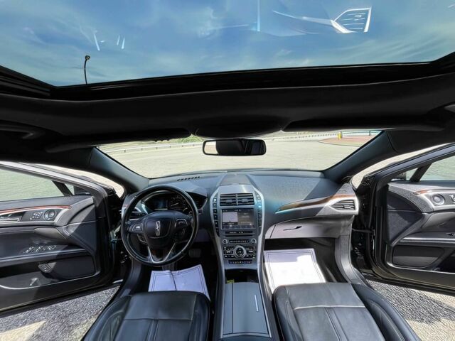 Черный Линкольн МКЗ, объемом двигателя 0 л и пробегом 37 тыс. км за 11300 $, фото 9 на Automoto.ua