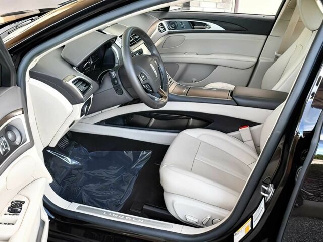 Чорний Лінкольн MKZ, об'ємом двигуна 2 л та пробігом 41 тис. км за 10100 $, фото 6 на Automoto.ua