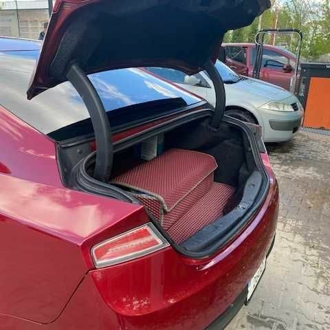 Красный Линкольн МКЗ, объемом двигателя 2 л и пробегом 256 тыс. км за 11500 $, фото 9 на Automoto.ua