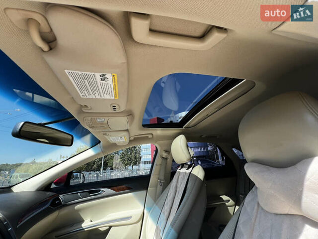 Красный Линкольн МКЗ, объемом двигателя 2 л и пробегом 147 тыс. км за 13300 $, фото 12 на Automoto.ua