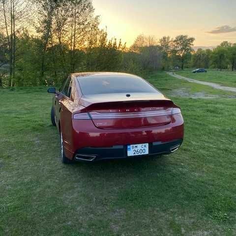 Красный Линкольн МКЗ, объемом двигателя 2 л и пробегом 256 тыс. км за 11500 $, фото 4 на Automoto.ua