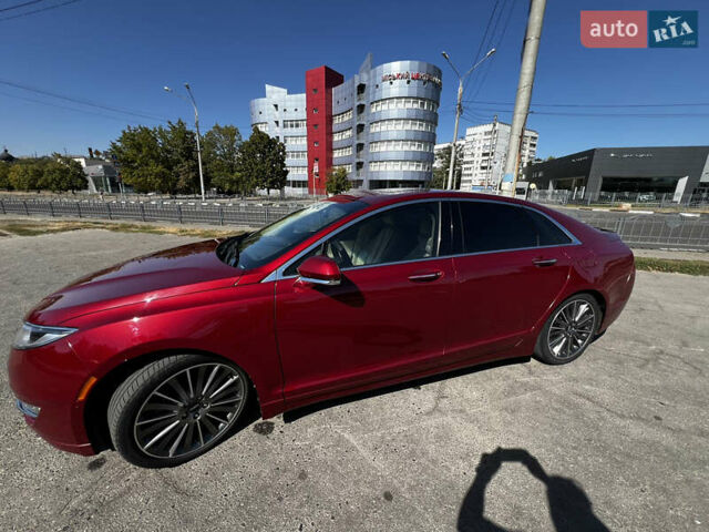 Красный Линкольн МКЗ, объемом двигателя 2 л и пробегом 147 тыс. км за 13300 $, фото 4 на Automoto.ua