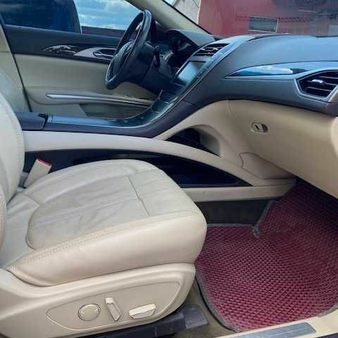 Красный Линкольн МКЗ, объемом двигателя 2 л и пробегом 256 тыс. км за 11500 $, фото 13 на Automoto.ua