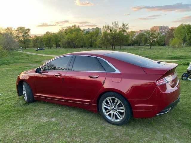 Красный Линкольн МКЗ, объемом двигателя 2 л и пробегом 256 тыс. км за 11500 $, фото 3 на Automoto.ua