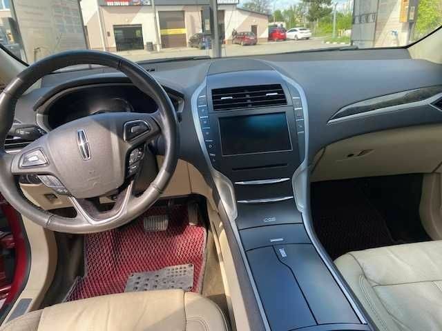 Красный Линкольн МКЗ, объемом двигателя 2 л и пробегом 256 тыс. км за 11500 $, фото 18 на Automoto.ua