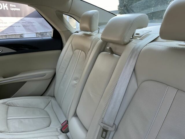 Красный Линкольн МКЗ, объемом двигателя 2 л и пробегом 165 тыс. км за 13800 $, фото 20 на Automoto.ua