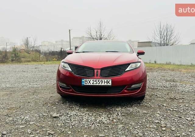 Красный Линкольн МКЗ, объемом двигателя 2 л и пробегом 141 тыс. км за 12500 $, фото 7 на Automoto.ua