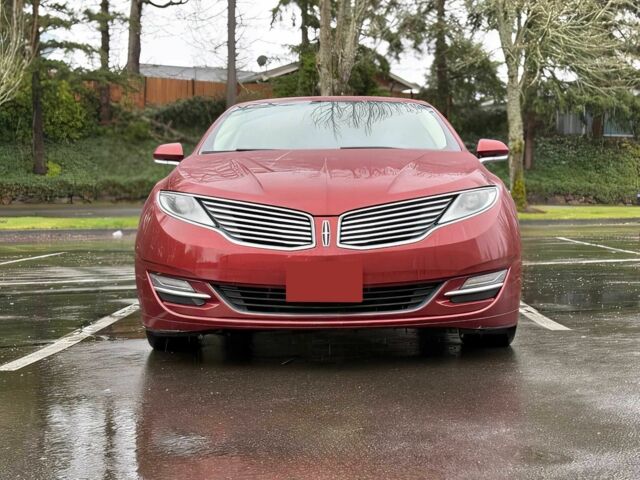 Красный Линкольн МКЗ, объемом двигателя 2 л и пробегом 83 тыс. км за 6000 $, фото 1 на Automoto.ua