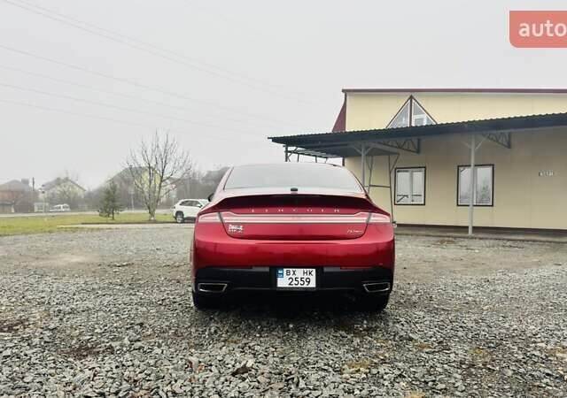 Красный Линкольн МКЗ, объемом двигателя 2 л и пробегом 141 тыс. км за 12500 $, фото 5 на Automoto.ua