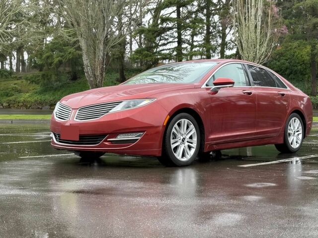 Красный Линкольн МКЗ, объемом двигателя 2 л и пробегом 83 тыс. км за 6000 $, фото 2 на Automoto.ua