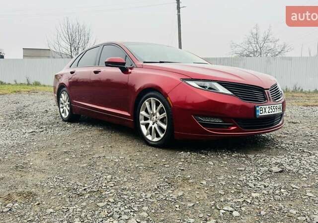 Красный Линкольн МКЗ, объемом двигателя 2 л и пробегом 141 тыс. км за 12500 $, фото 1 на Automoto.ua