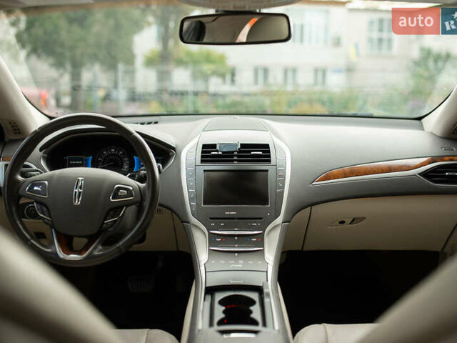 Червоний Лінкольн MKZ, об'ємом двигуна 2 л та пробігом 112 тис. км за 14199 $, фото 13 на Automoto.ua