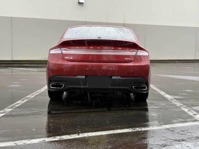 Красный Линкольн МКЗ, объемом двигателя 2 л и пробегом 83 тыс. км за 6000 $, фото 5 на Automoto.ua