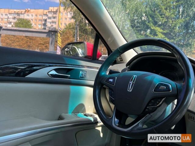 Красный Линкольн МКЗ, объемом двигателя 2 л и пробегом 71 тыс. км за 16990 $, фото 14 на Automoto.ua