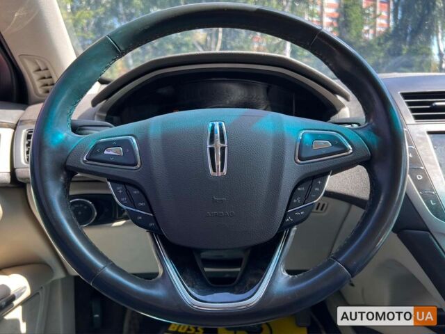 Красный Линкольн МКЗ, объемом двигателя 2 л и пробегом 71 тыс. км за 16990 $, фото 12 на Automoto.ua