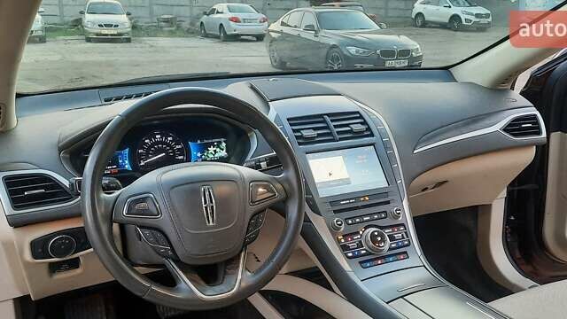 Красный Линкольн МКЗ, объемом двигателя 2 л и пробегом 116 тыс. км за 24789 $, фото 14 на Automoto.ua