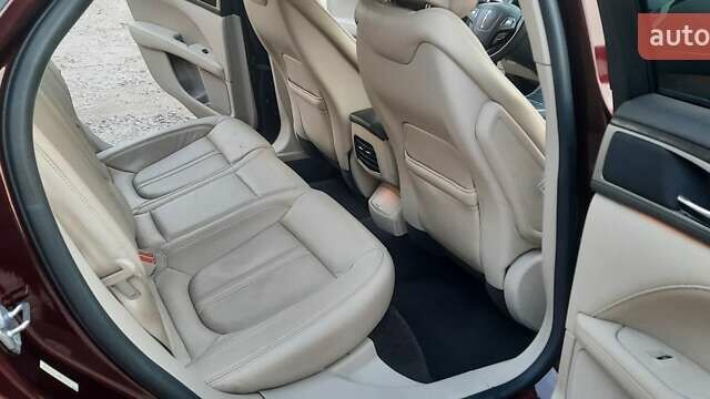 Красный Линкольн МКЗ, объемом двигателя 2 л и пробегом 116 тыс. км за 24789 $, фото 12 на Automoto.ua