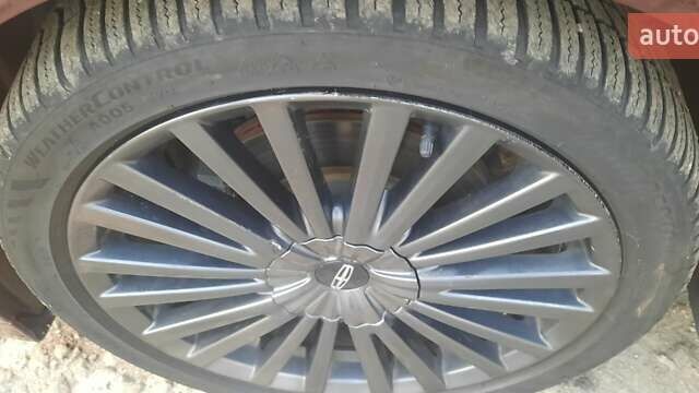 Красный Линкольн МКЗ, объемом двигателя 2 л и пробегом 116 тыс. км за 24789 $, фото 13 на Automoto.ua