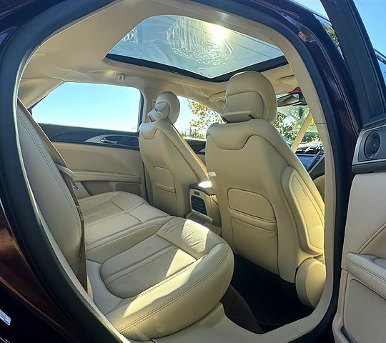 Червоний Лінкольн MKZ, об'ємом двигуна 2 л та пробігом 148 тис. км за 19700 $, фото 5 на Automoto.ua