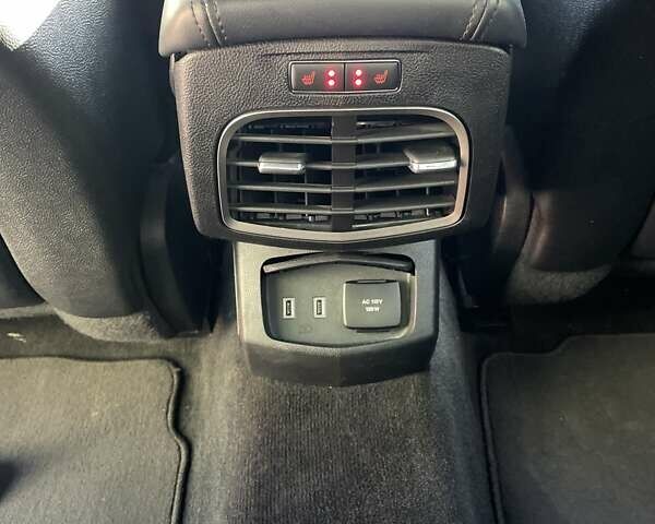 Красный Линкольн МКЗ, объемом двигателя 2 л и пробегом 24 тыс. км за 18900 $, фото 15 на Automoto.ua