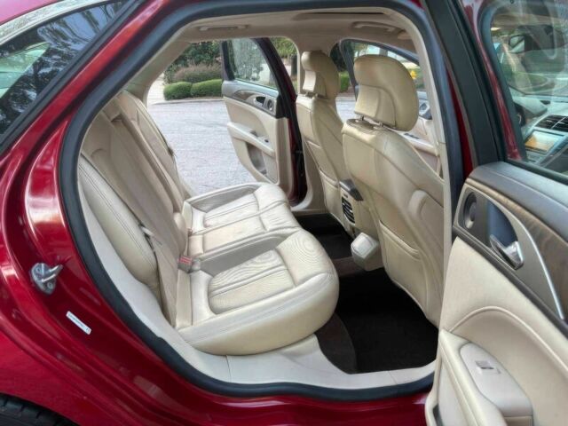 Красный Линкольн МКЗ, объемом двигателя 2 л и пробегом 34 тыс. км за 11900 $, фото 13 на Automoto.ua