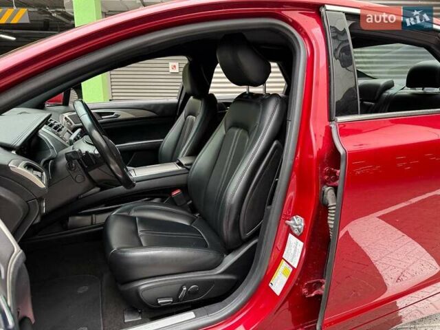 Красный Линкольн МКЗ, объемом двигателя 2 л и пробегом 36 тыс. км за 19990 $, фото 10 на Automoto.ua