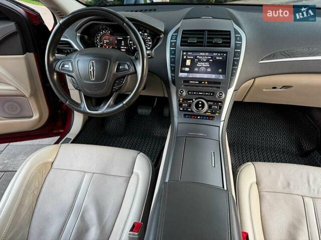 Красный Линкольн МКЗ, объемом двигателя 2 л и пробегом 62 тыс. км за 19900 $, фото 28 на Automoto.ua