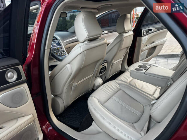 Красный Линкольн МКЗ, объемом двигателя 2 л и пробегом 61 тыс. км за 18900 $, фото 21 на Automoto.ua