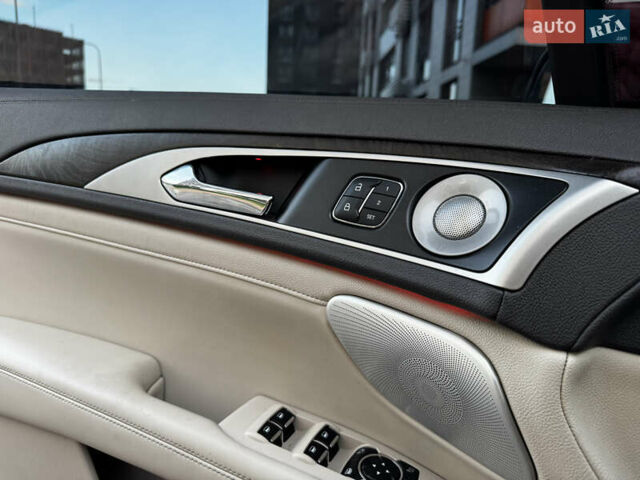 Красный Линкольн МКЗ, объемом двигателя 2 л и пробегом 61 тыс. км за 17900 $, фото 40 на Automoto.ua