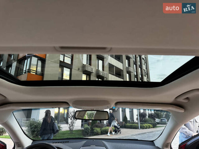 Красный Линкольн МКЗ, объемом двигателя 2 л и пробегом 61 тыс. км за 17900 $, фото 31 на Automoto.ua