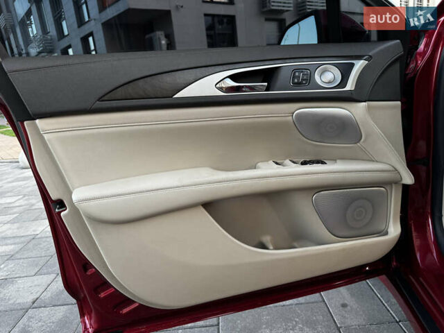 Красный Линкольн МКЗ, объемом двигателя 2 л и пробегом 61 тыс. км за 17900 $, фото 14 на Automoto.ua