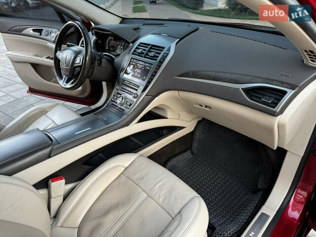 Красный Линкольн МКЗ, объемом двигателя 2 л и пробегом 61 тыс. км за 17900 $, фото 26 на Automoto.ua