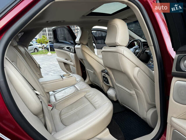 Красный Линкольн МКЗ, объемом двигателя 2 л и пробегом 61 тыс. км за 17900 $, фото 23 на Automoto.ua