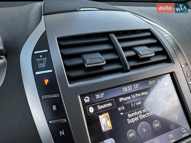 Красный Линкольн МКЗ, объемом двигателя 2 л и пробегом 61 тыс. км за 17900 $, фото 38 на Automoto.ua