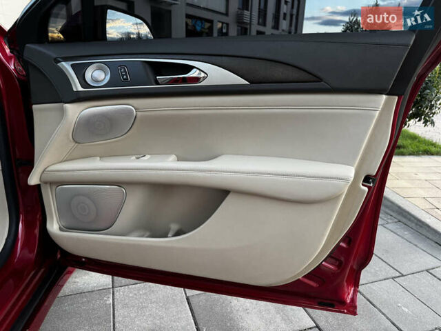 Красный Линкольн МКЗ, объемом двигателя 2 л и пробегом 61 тыс. км за 17900 $, фото 24 на Automoto.ua