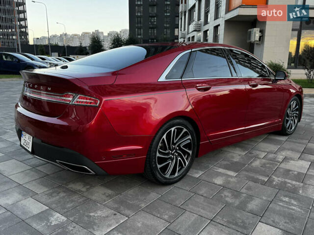 Красный Линкольн МКЗ, объемом двигателя 2 л и пробегом 61 тыс. км за 18900 $, фото 8 на Automoto.ua