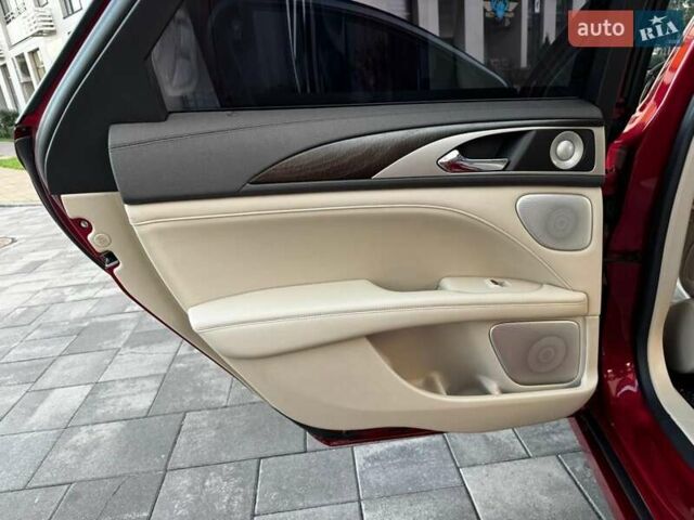 Красный Линкольн МКЗ, объемом двигателя 2 л и пробегом 62 тыс. км за 19900 $, фото 20 на Automoto.ua