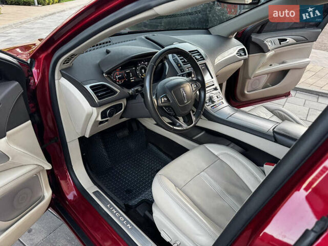 Красный Линкольн МКЗ, объемом двигателя 2 л и пробегом 61 тыс. км за 17900 $, фото 17 на Automoto.ua