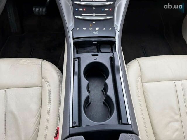 Линкольн МКЗ, объемом двигателя 0 л и пробегом 190 тыс. км за 13450 $, фото 28 на Automoto.ua