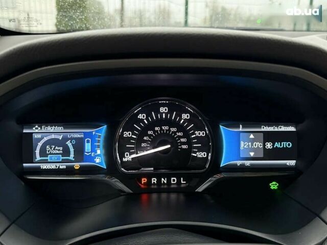 Линкольн МКЗ, объемом двигателя 0 л и пробегом 190 тыс. км за 13450 $, фото 23 на Automoto.ua