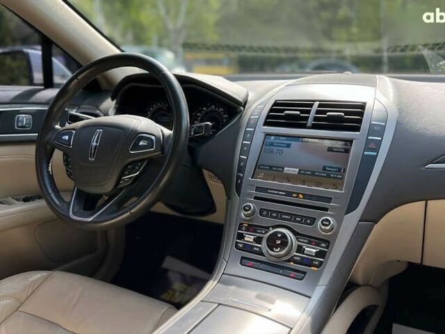 Линкольн МКЗ, объемом двигателя 2 л и пробегом 156 тыс. км за 15600 $, фото 13 на Automoto.ua