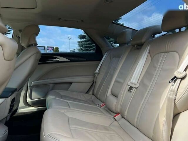 Линкольн МКЗ, объемом двигателя 2 л и пробегом 156 тыс. км за 15600 $, фото 10 на Automoto.ua