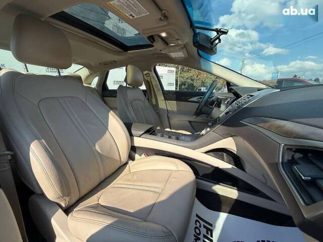 Линкольн МКЗ, объемом двигателя 2 л и пробегом 125 тыс. км за 10200 $, фото 15 на Automoto.ua