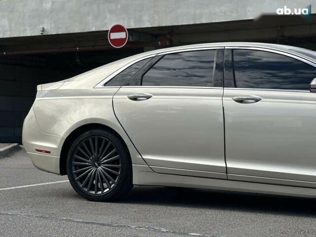 Лінкольн MKZ, об'ємом двигуна 2 л та пробігом 146 тис. км за 14300 $, фото 9 на Automoto.ua