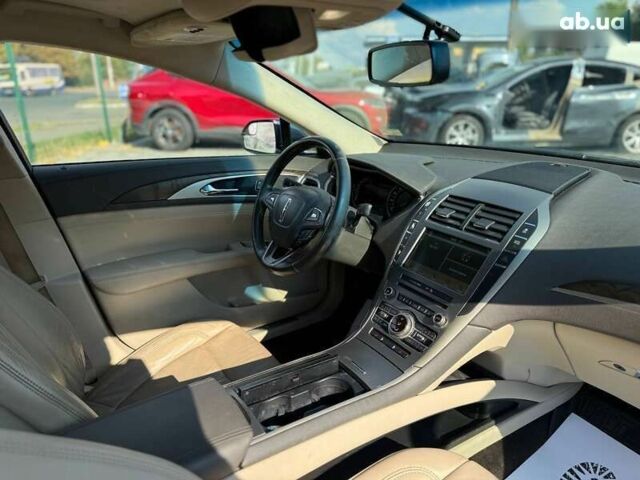 Линкольн МКЗ, объемом двигателя 2 л и пробегом 125 тыс. км за 10200 $, фото 13 на Automoto.ua