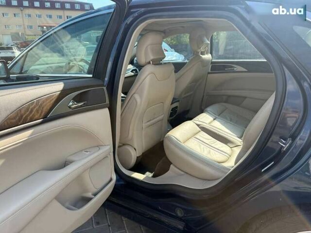 Линкольн МКЗ, объемом двигателя 2 л и пробегом 125 тыс. км за 10200 $, фото 7 на Automoto.ua