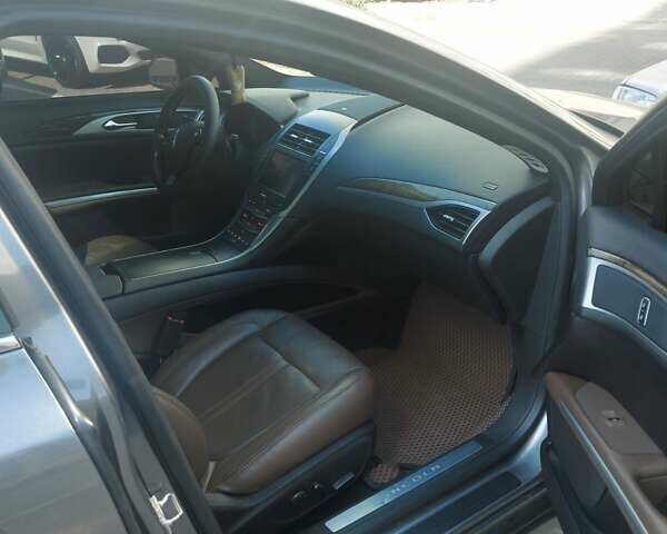 Серый Линкольн МКЗ, объемом двигателя 2 л и пробегом 180 тыс. км за 13000 $, фото 12 на Automoto.ua