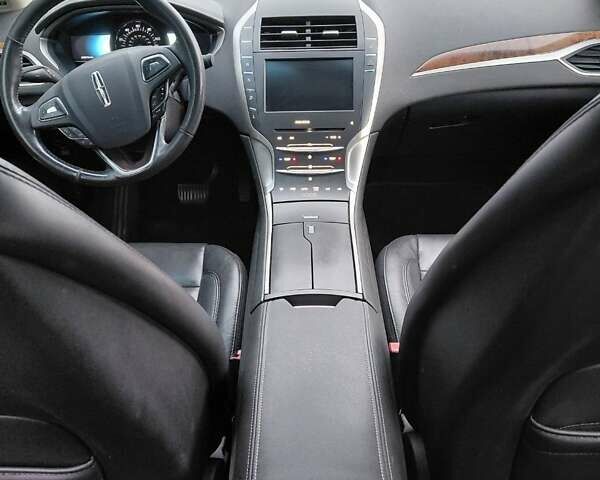 Серый Линкольн МКЗ, объемом двигателя 2 л и пробегом 240 тыс. км за 11000 $, фото 14 на Automoto.ua